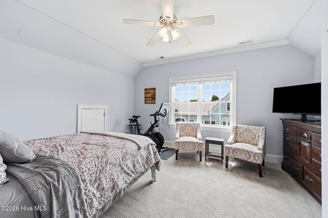 102 N Stargazer Court, Hampstead, NC 28443