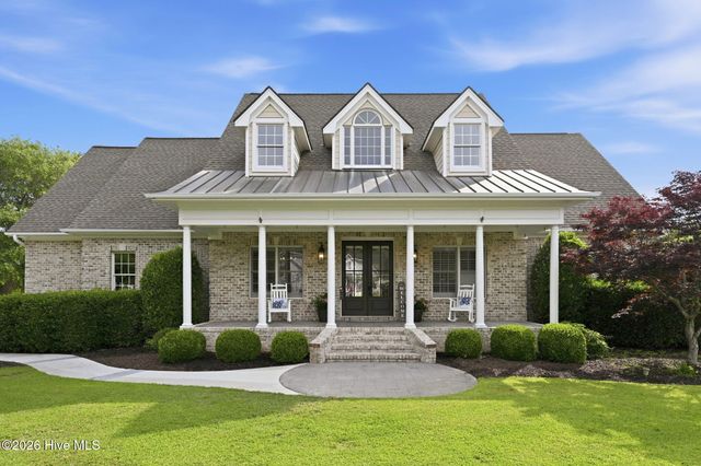 102 N Stargazer Court, Hampstead, NC 28443