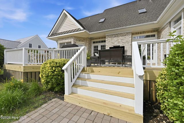 102 N Stargazer Court, Hampstead, NC 28443