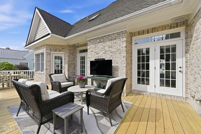 102 N Stargazer Court, Hampstead, NC 28443