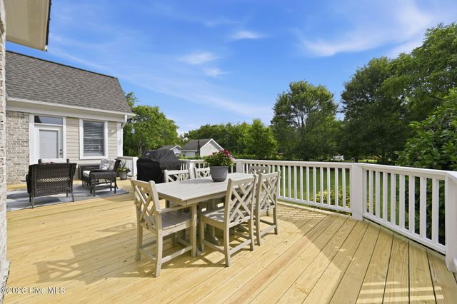 102 N Stargazer Court, Hampstead, NC 28443