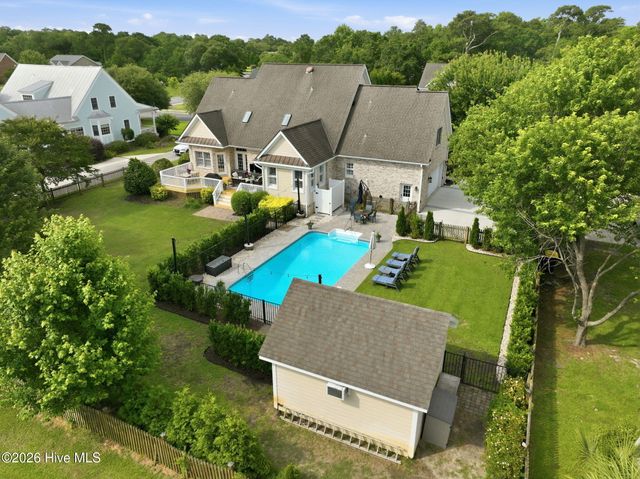 102 N Stargazer Court, Hampstead, NC 28443