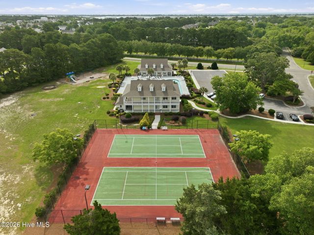 102 N Stargazer Court, Hampstead, NC 28443