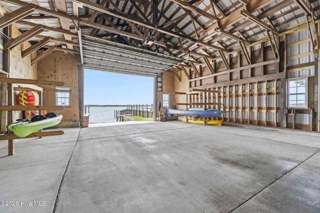 102 N Stargazer Court, Hampstead, NC 28443