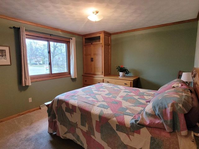 1500 GENEVA ROAD, Menasha, WI 54952