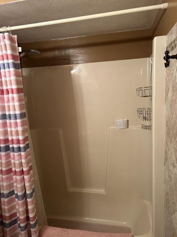 1500 GENEVA ROAD, Menasha, WI 54952