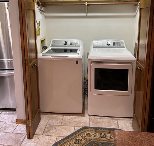 1500 GENEVA ROAD, Menasha, WI 54952