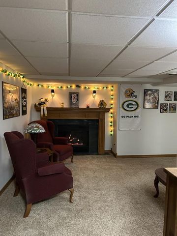 1500 GENEVA ROAD, Menasha, WI 54952