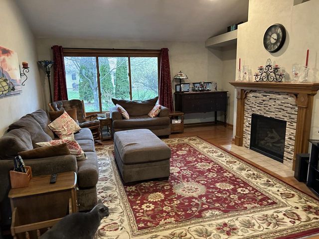 1500 GENEVA ROAD, Menasha, WI 54952