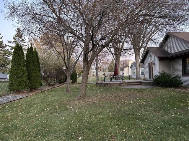 1500 GENEVA ROAD, Menasha, WI 54952