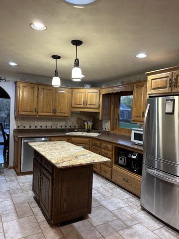 1500 GENEVA ROAD, Menasha, WI 54952