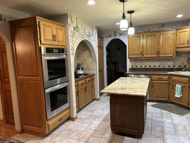 1500 GENEVA ROAD, Menasha, WI 54952