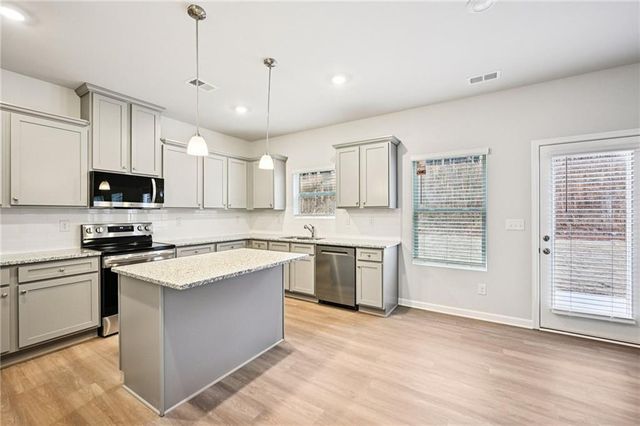 374 Cedar Wood Trace, Winder, GA 30680