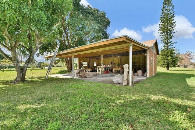 5425 SW 190th Avenue, Southwest Ranches, FL 33332