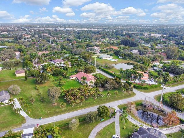 5425 SW 190th Avenue, Southwest Ranches, FL 33332