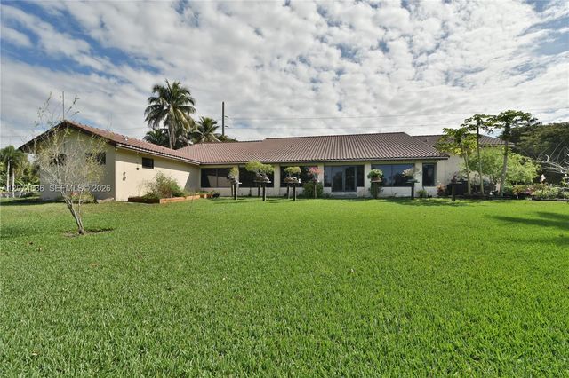 5425 SW 190th Avenue, Southwest Ranches, FL 33332