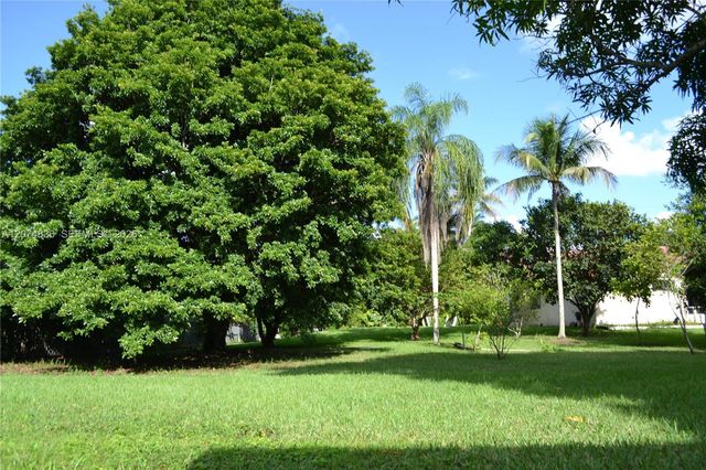 5425 SW 190th Avenue, Southwest Ranches, FL 33332