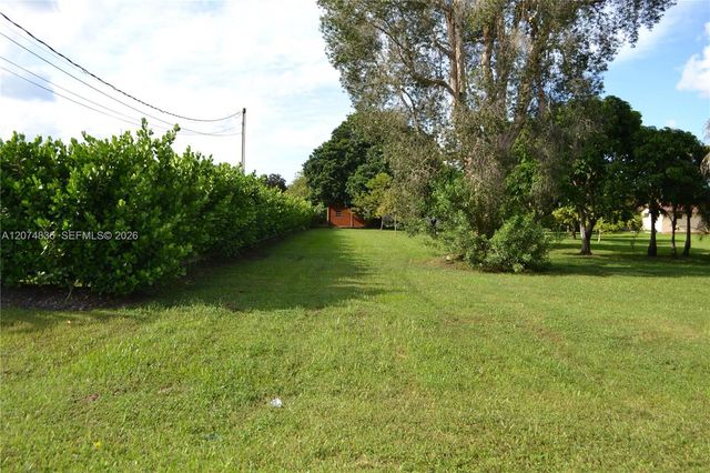 5425 SW 190th Avenue, Southwest Ranches, FL 33332