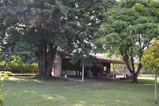 5425 SW 190th Avenue, Southwest Ranches, FL 33332