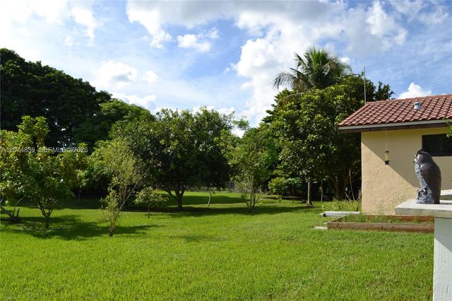 5425 SW 190th Avenue, Southwest Ranches, FL 33332