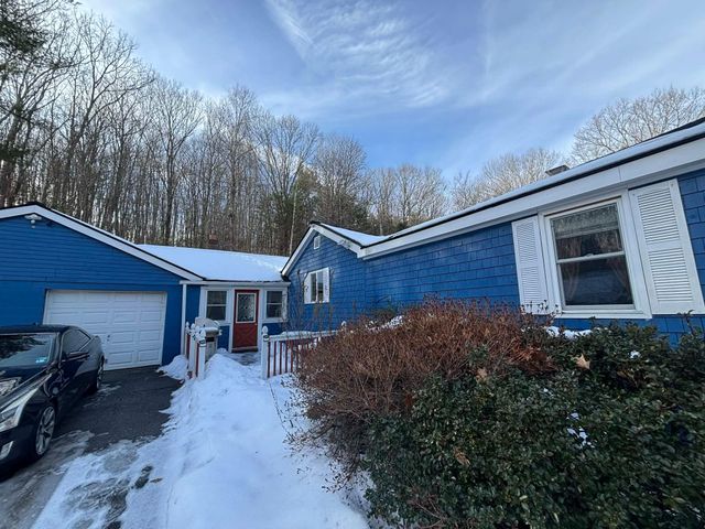 257 Exeter Road, Epping, NH 03042