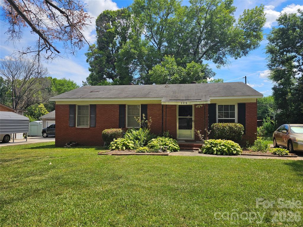 306 Wylie Park Road, Lancaster, SC 29720