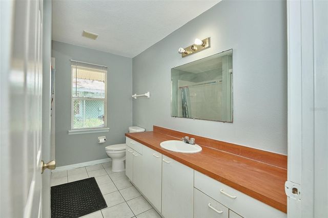 212 13TH AVENUE W, Bradenton, FL 34205