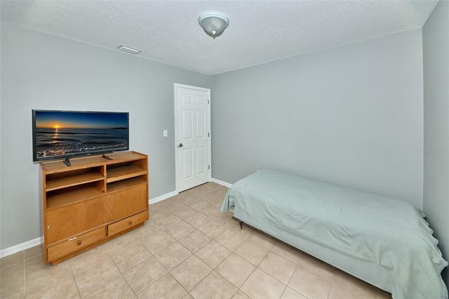 212 13TH AVENUE W, Bradenton, FL 34205