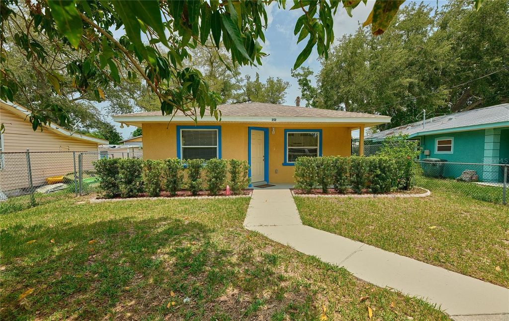 212 13TH AVENUE W, Bradenton, FL 34205