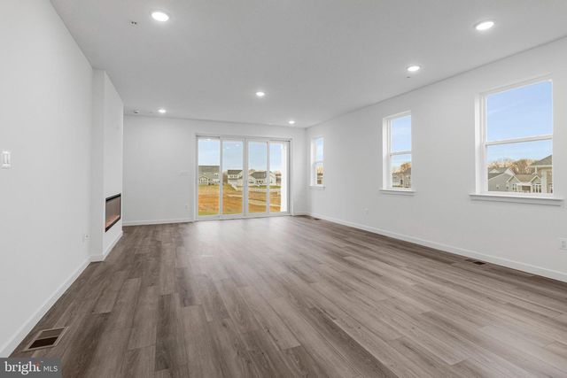 10123 WILKES DR, Williamsport, MD 21795