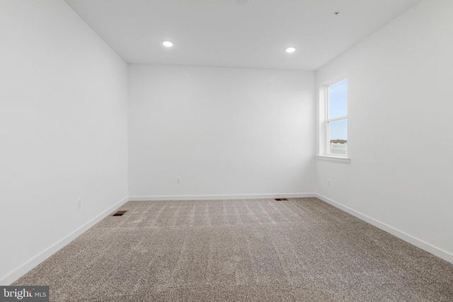 10123 WILKES DR, Williamsport, MD 21795