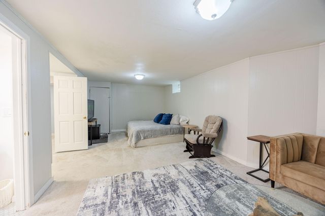 2012 Selby Avenue, Saint Paul, MN 55104