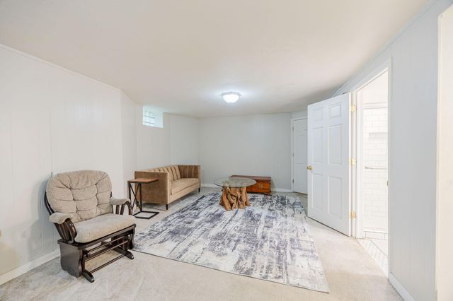 2012 Selby Avenue, Saint Paul, MN 55104