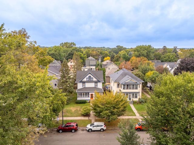 2012 Selby Avenue, Saint Paul, MN 55104