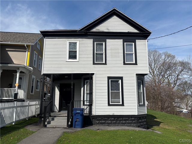 216 Westcott Street, Syracuse, NY 13210