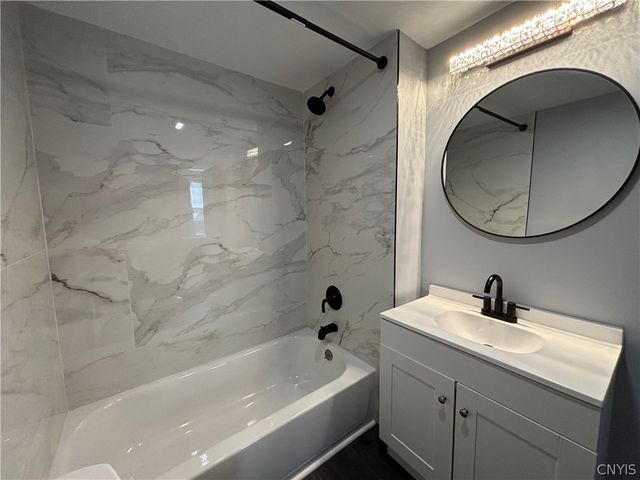 216 Westcott Street, Syracuse, NY 13210