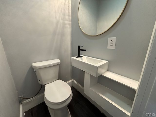 216 Westcott Street, Syracuse, NY 13210