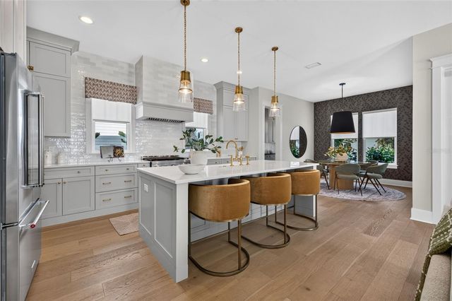 2525 DARTMOUTH AVENUE N, St Petersburg, FL 33713