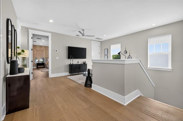 2525 DARTMOUTH AVENUE N, St Petersburg, FL 33713