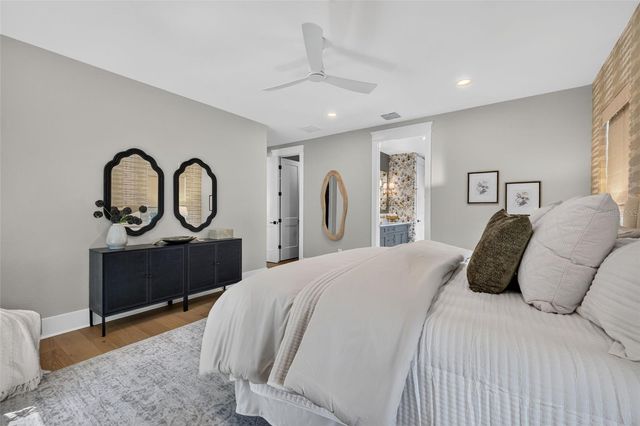 2525 DARTMOUTH AVENUE N, St Petersburg, FL 33713