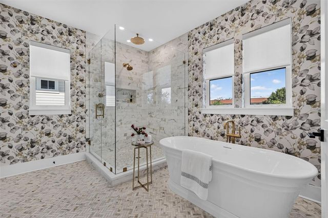 2525 DARTMOUTH AVENUE N, St Petersburg, FL 33713