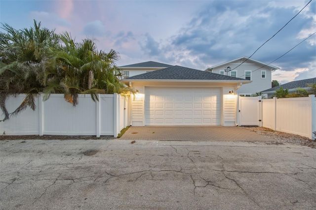 2525 DARTMOUTH AVENUE N, St Petersburg, FL 33713