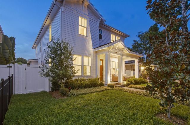 2525 DARTMOUTH AVENUE N, St Petersburg, FL 33713
