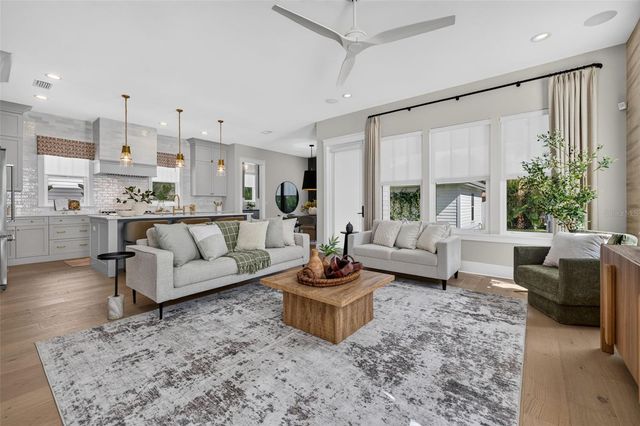 2525 DARTMOUTH AVENUE N, St Petersburg, FL 33713