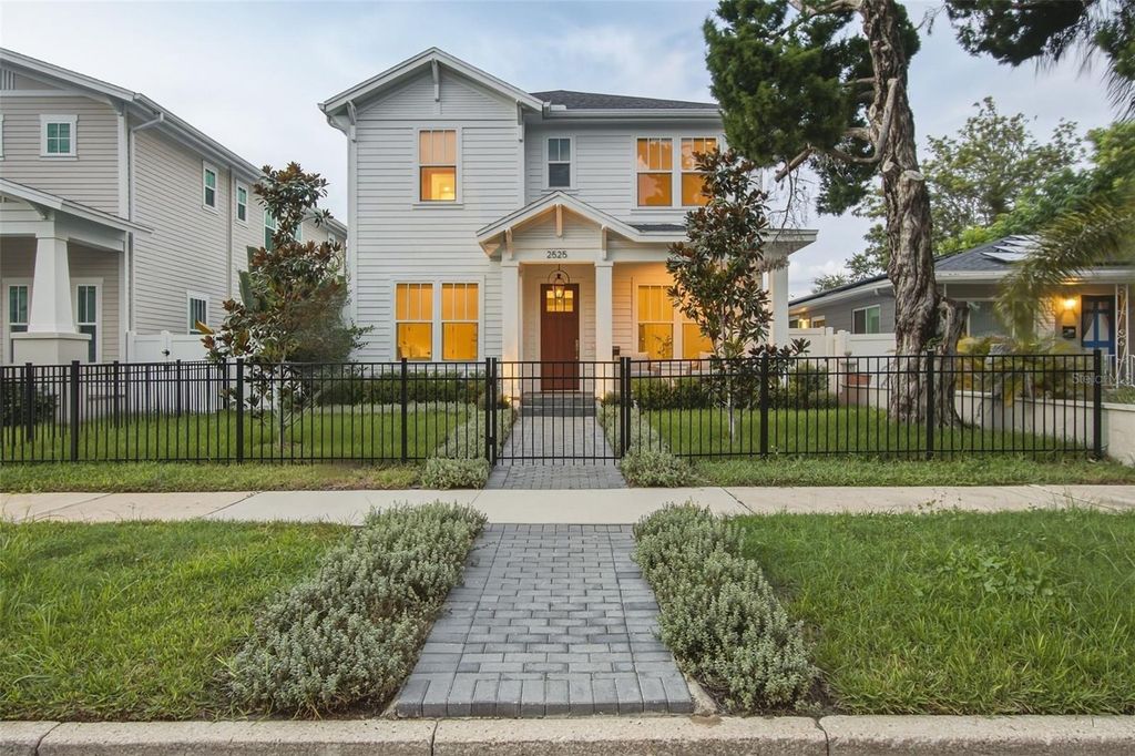 2525 DARTMOUTH AVENUE N, St Petersburg, FL 33713