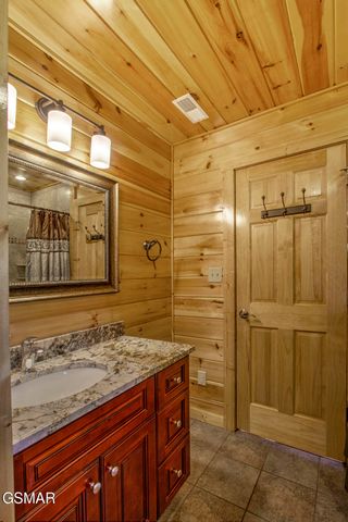 1742 Pulaski Lane, Sevierville, TN 37862