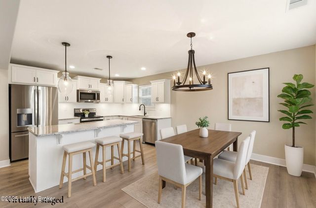 7913 Cultivator Ct, Louisville, KY 40291