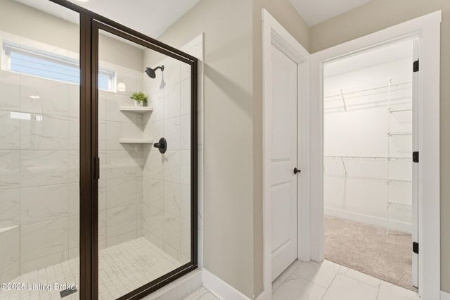 7913 Cultivator Ct, Louisville, KY 40291