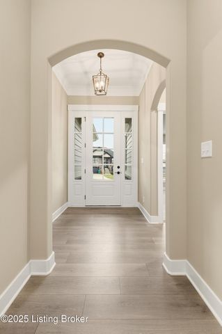 7913 Cultivator Ct, Louisville, KY 40291