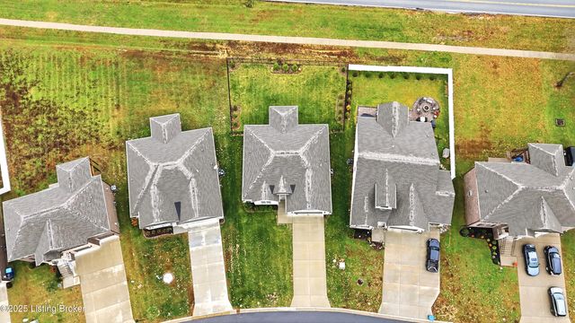 7913 Cultivator Ct, Louisville, KY 40291